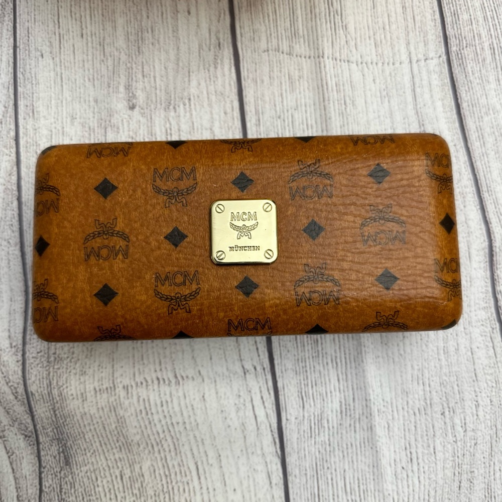 MCM sunglasses - Picture 9 of 12